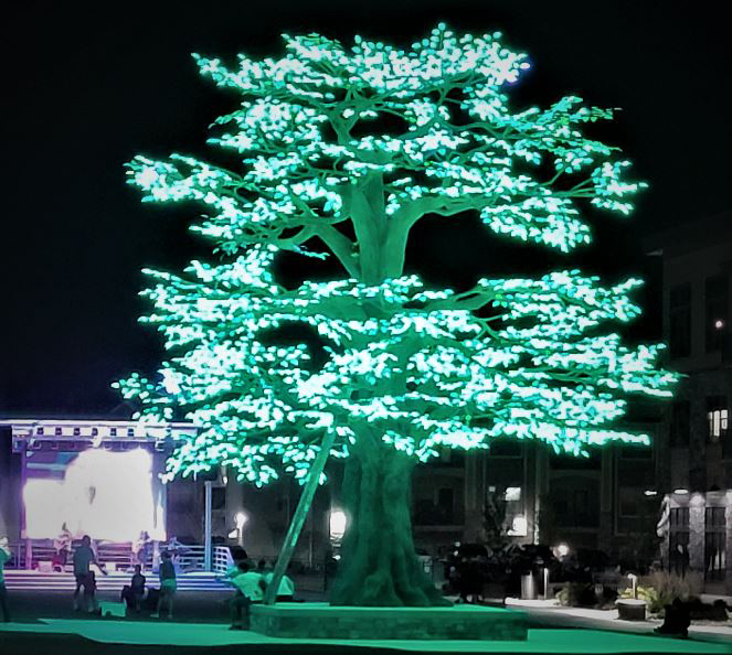 NatureMaker Oak LED Steel Art Tree at Creekside Parkville in Parkville, MO